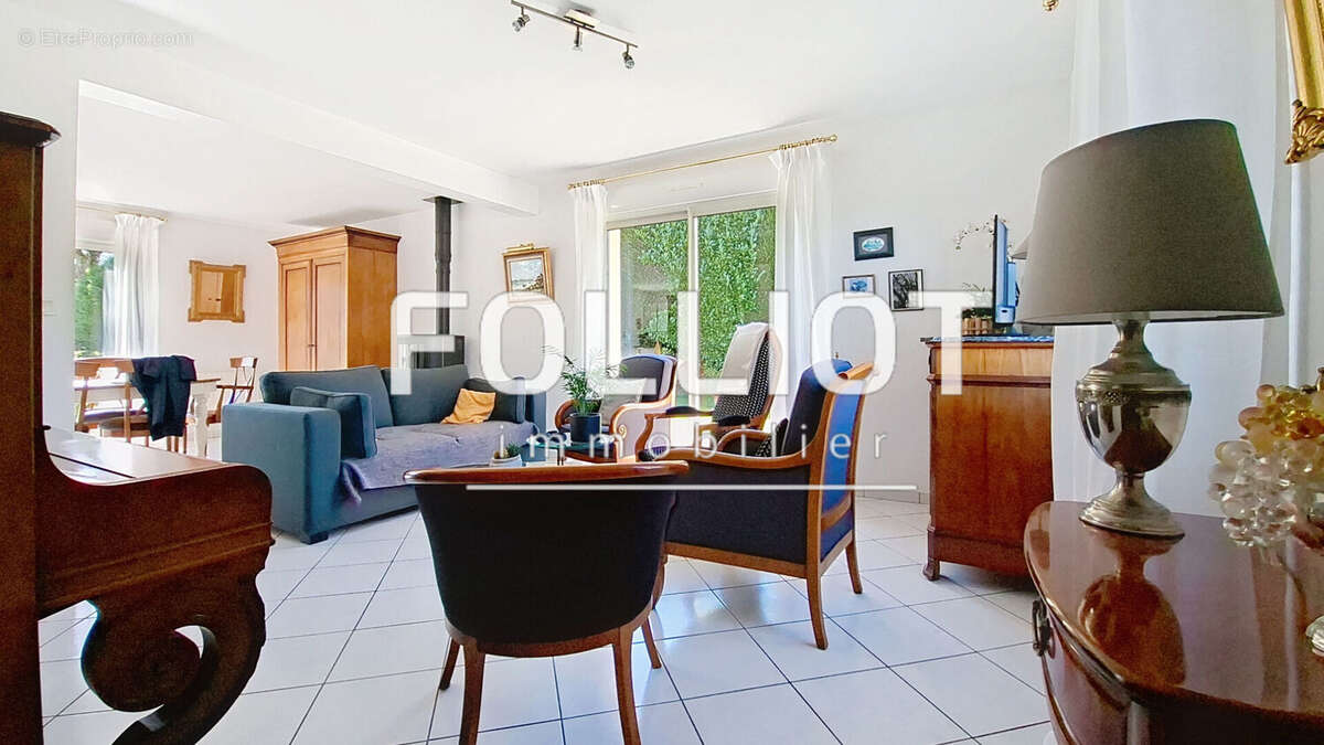 Maison à VILLEDIEU-LES-POELES