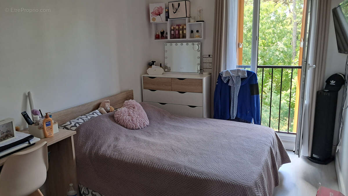 Appartement à BRIE-COMTE-ROBERT