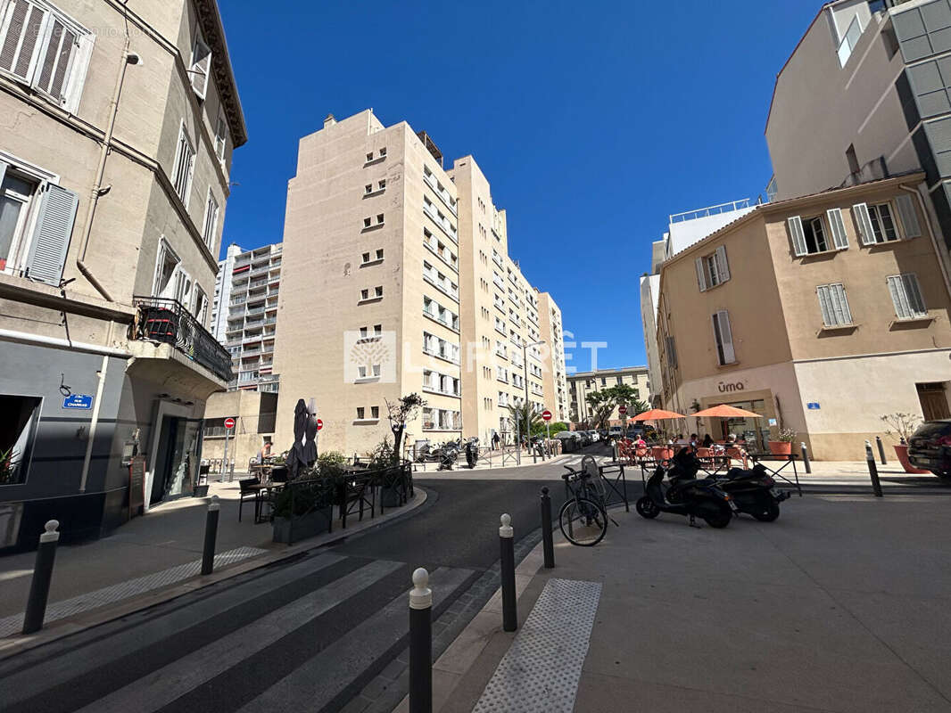 Appartement à MARSEILLE-7E