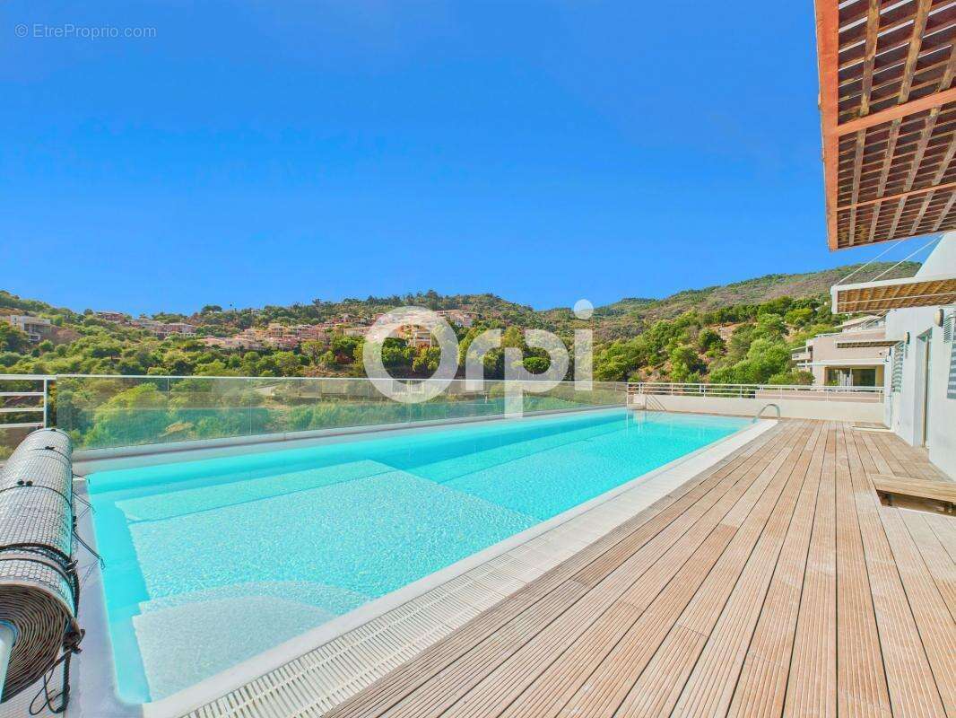 Appartement à MANDELIEU-LA-NAPOULE