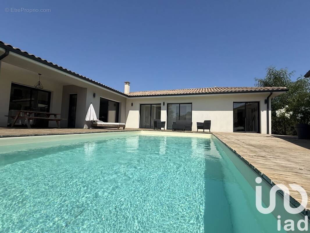 Photo 1 - Maison à SALLES