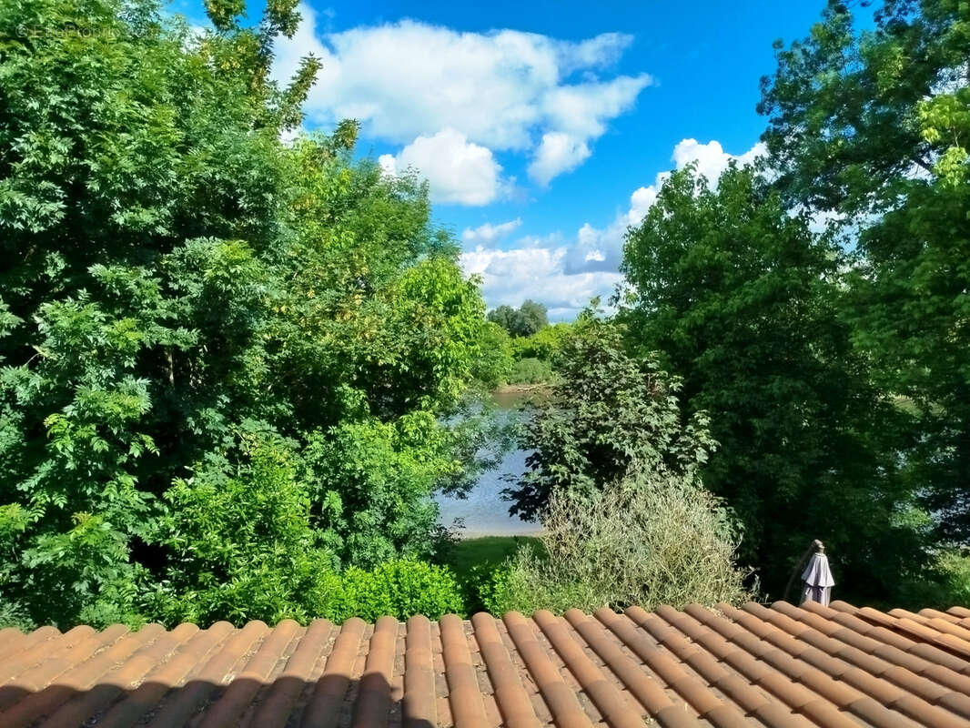 Maison à CIVRAC-SUR-DORDOGNE