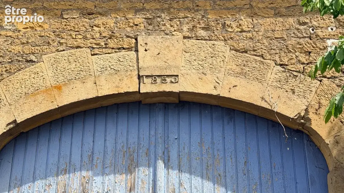 Le charme de l’ancien, le confort d’aujourd’hui… et des volumes qui donnent envie de s’installer immédiatement ! - photo 7