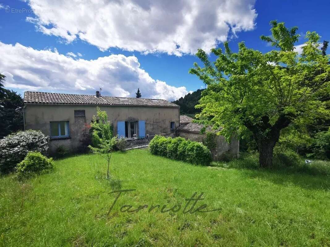 Maison à ALBA-LA-ROMAINE