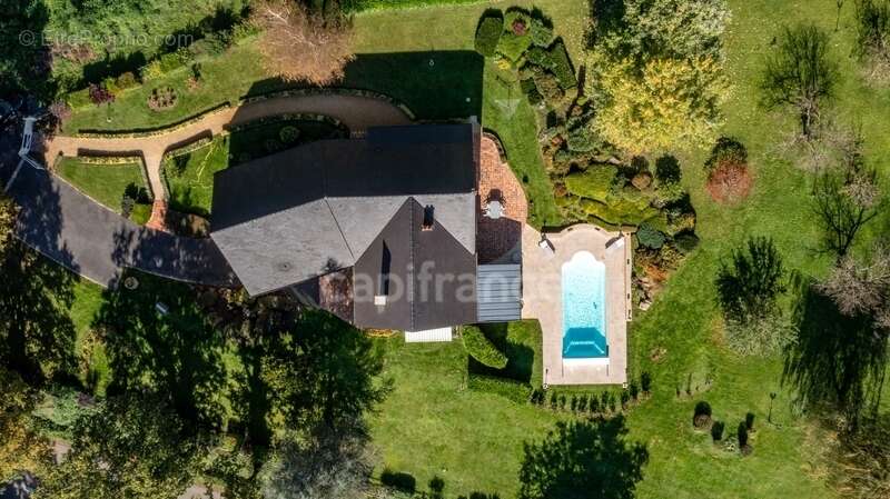 Maison à CHEZY-SUR-MARNE