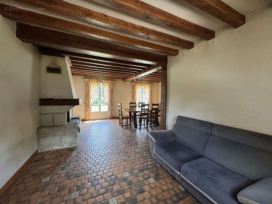 Maison à CHANTEAU