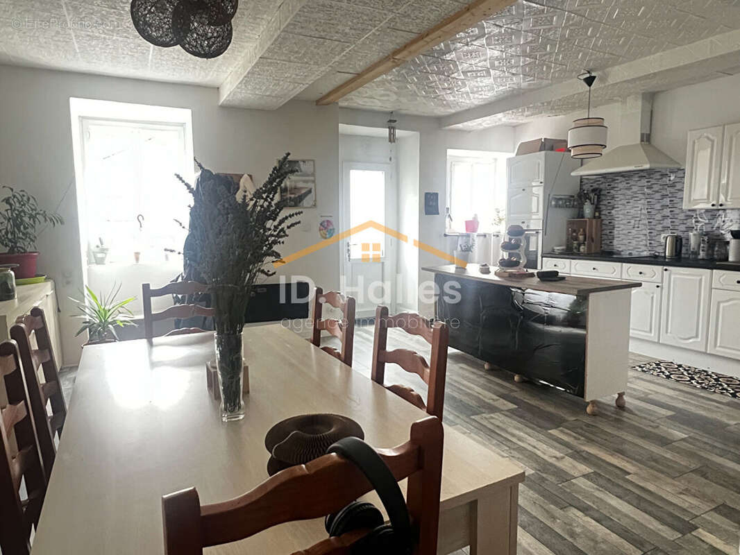 Maison à RENAZE