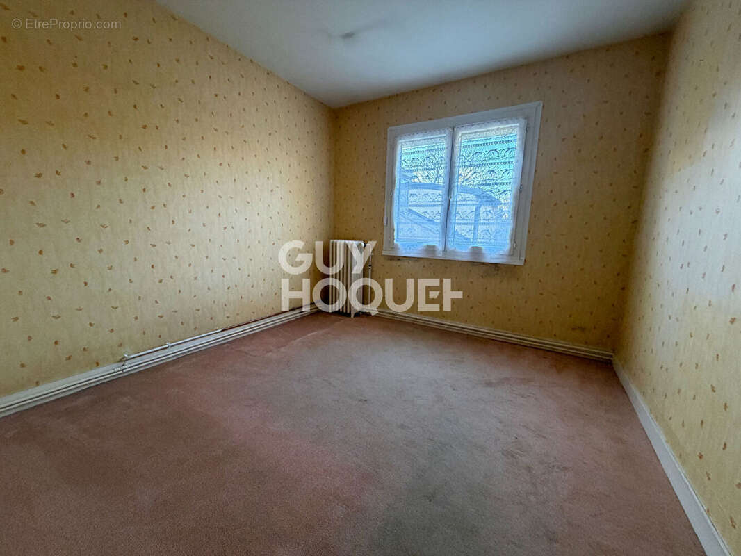 Maison à FLEURY-LES-AUBRAIS