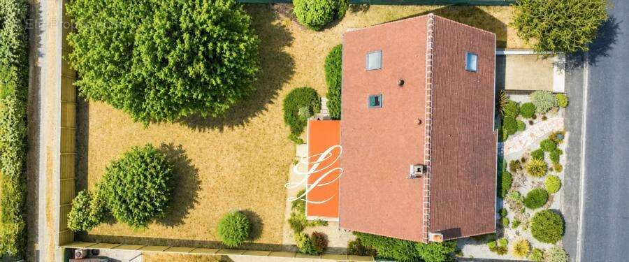 Maison 175 m² à Laigne-En-Belin  - photo 66