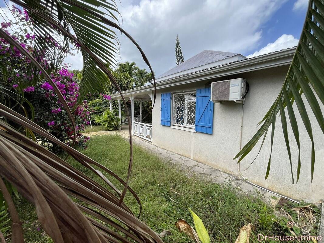 Maison à BAIE-MAHAULT