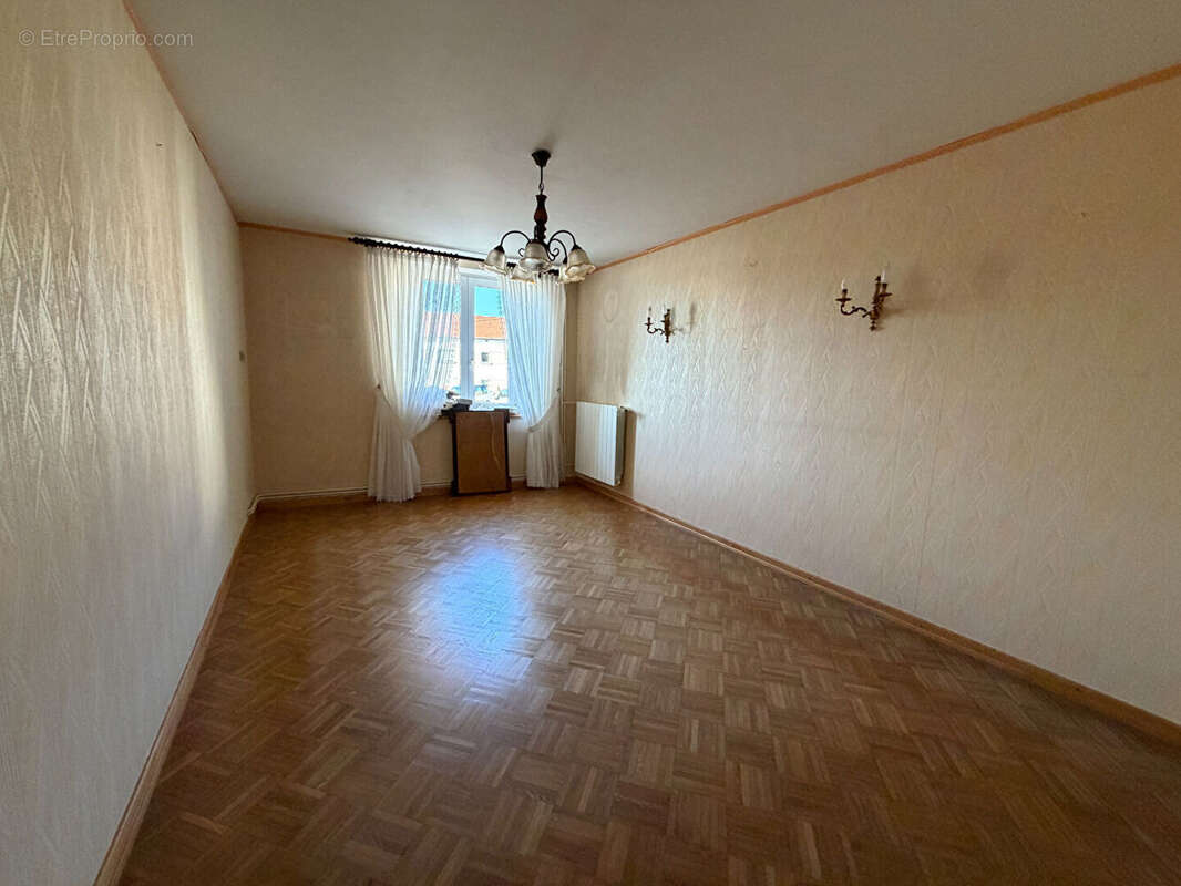 Maison à BUDING