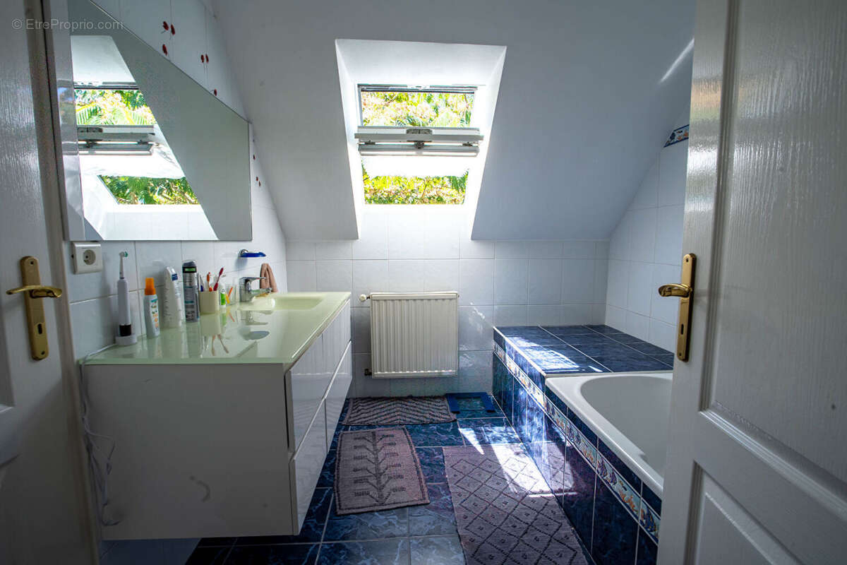 A vendre - concarneau - maison familiale de 140 m² env dans le secteur de douric ar zin . - photo 11
