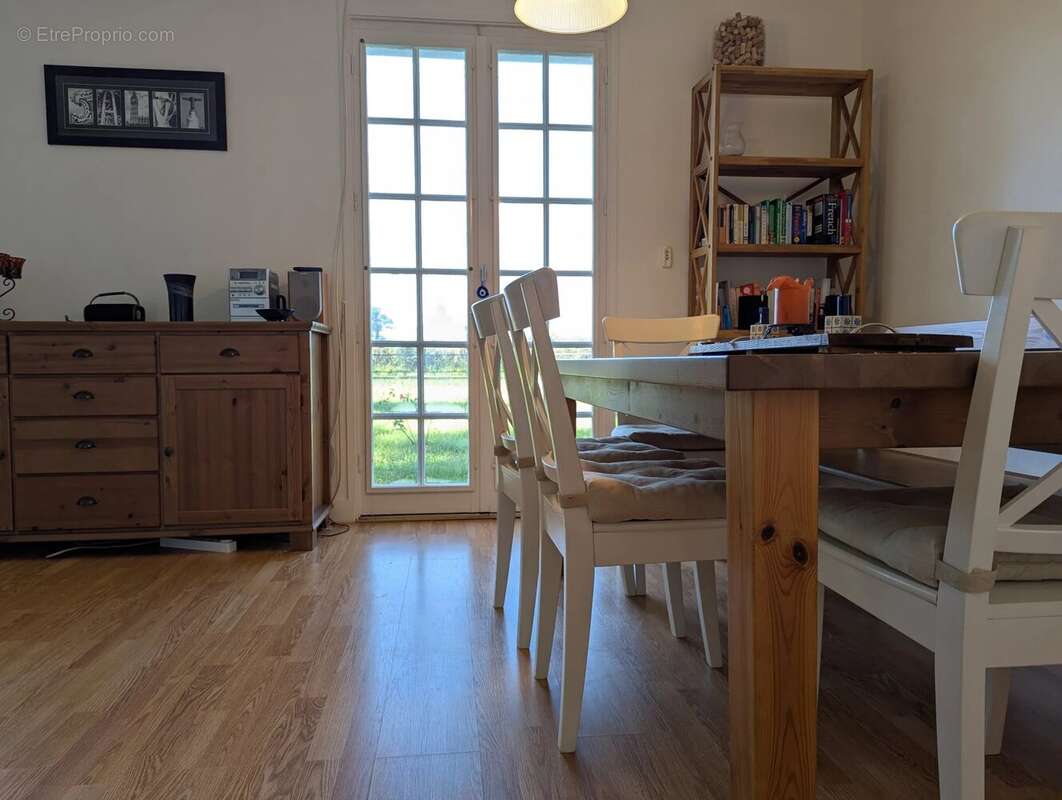 Maison à AZAT-LE-RIS