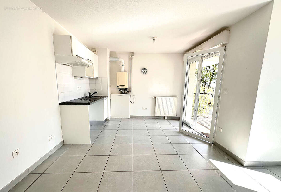Appartement avec terrasse - DPE C - 182.795 - photo 3