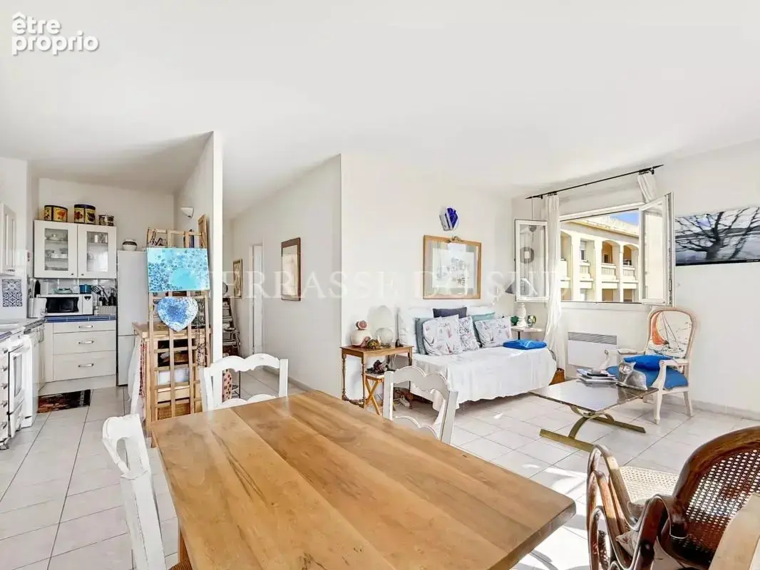Vente Appartement T2/3 de 58 m2 LC avec Grande Terrasse, Parking Privatif et Cave - Montolivet Marseille 12 - photo 10