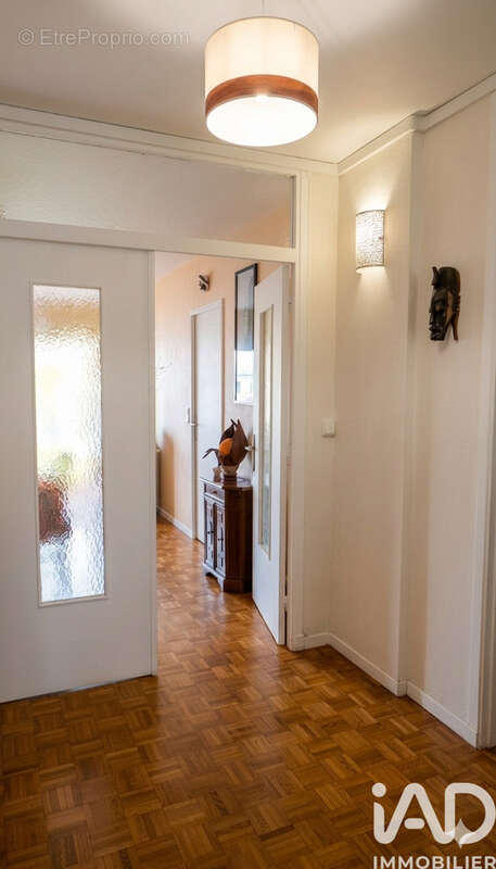 Appartement 52 m² à Saint-Maur-Des-Fosses  - photo 4