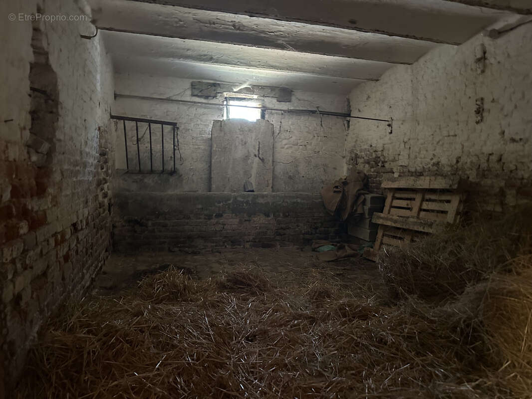 Ensemble corps de ferme à rénover 240m2 59243 Quarouble - photo 13