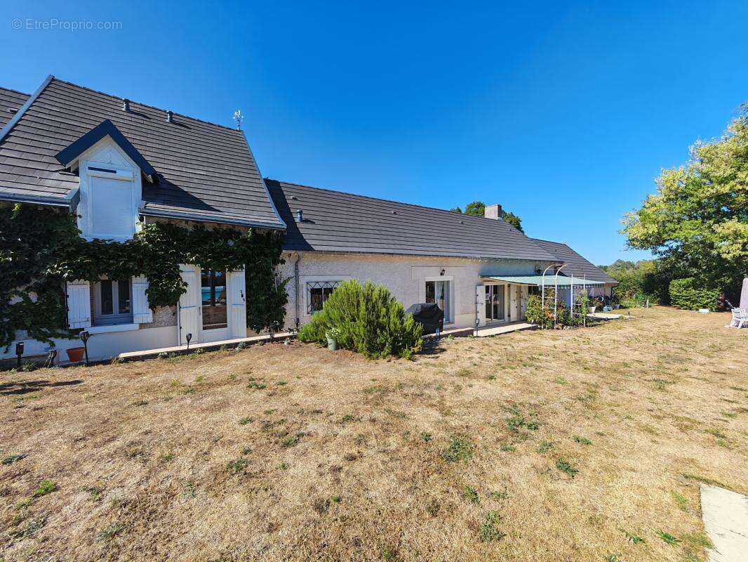 Maison 263 m² à Massay  - photo 19