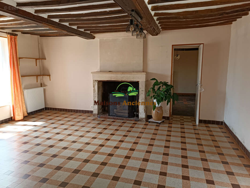 Maison à AVENAY