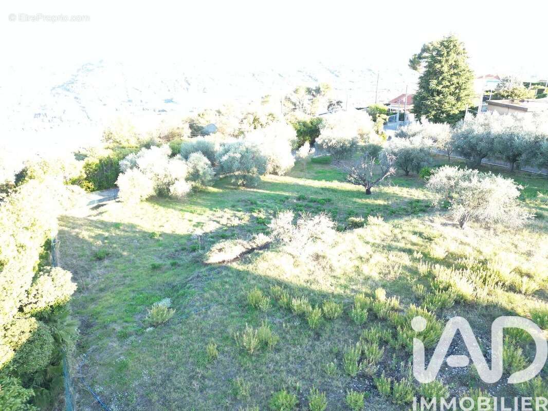 Photo 2 - Terrain à SAINT-LAURENT-DU-VAR