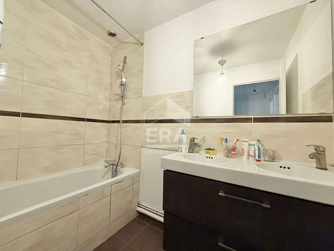 Maison à ROISSY-EN-BRIE