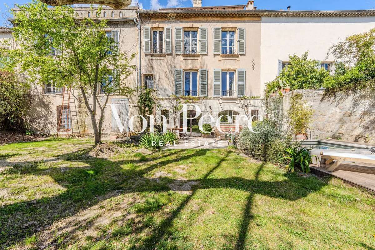 Maison à VILLENEUVE-LES-AVIGNON