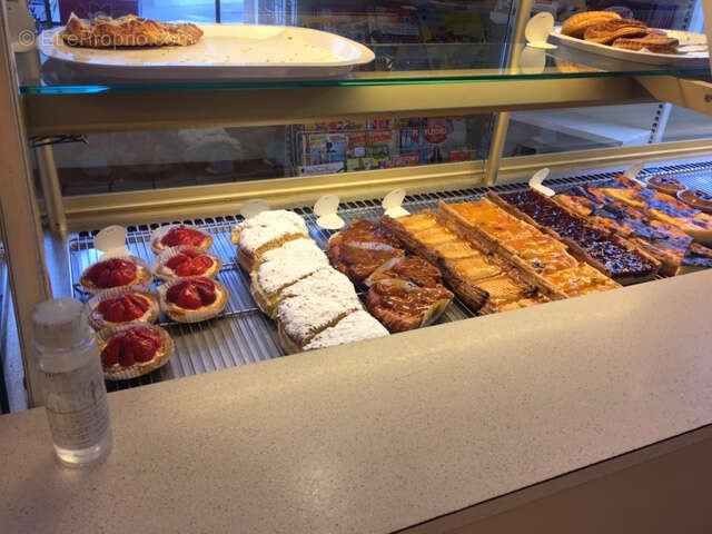 Commerce à SAINT-SATUR