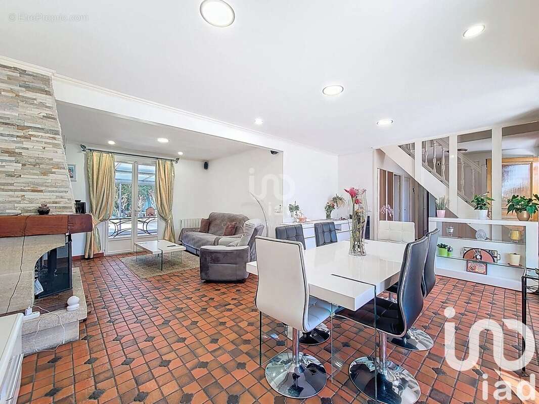 Photo 4 - Maison à MEZY-SUR-SEINE