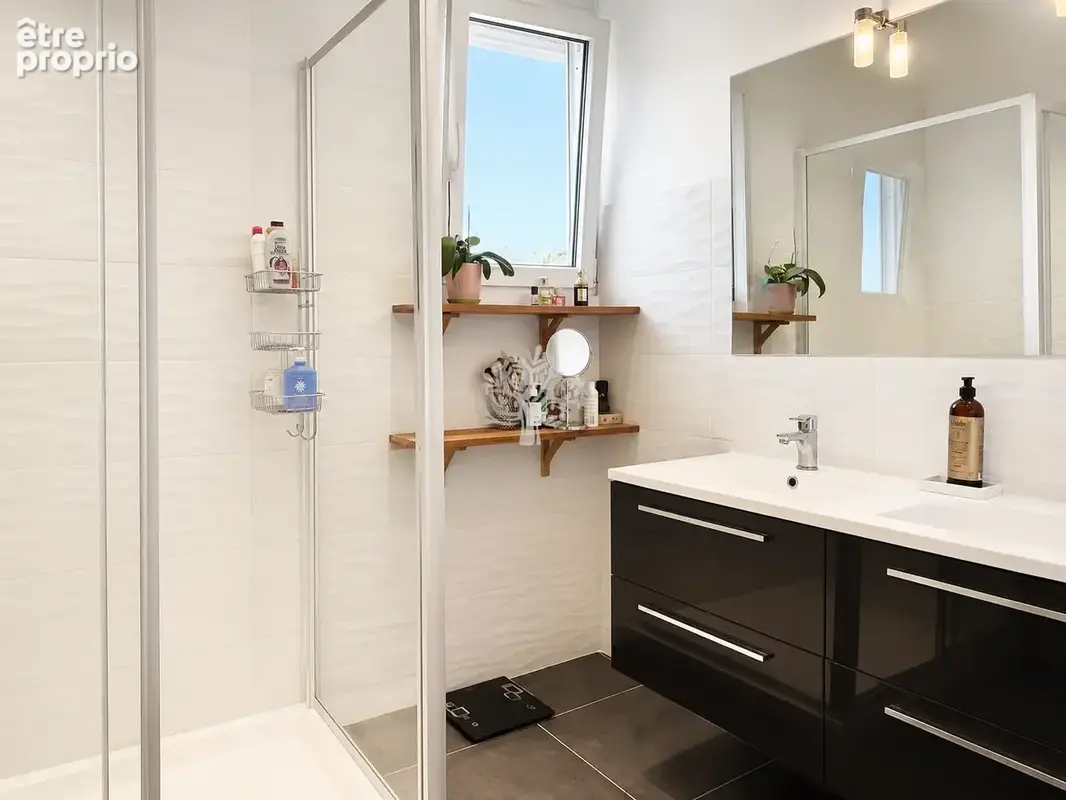 Appartement de type 4 entierement renove - terrasse - centre ville a pied - sanary sur mer - photo 5