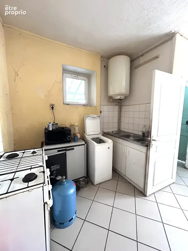 Maison de ville vendue louée 4 pieces a renover - photo 3