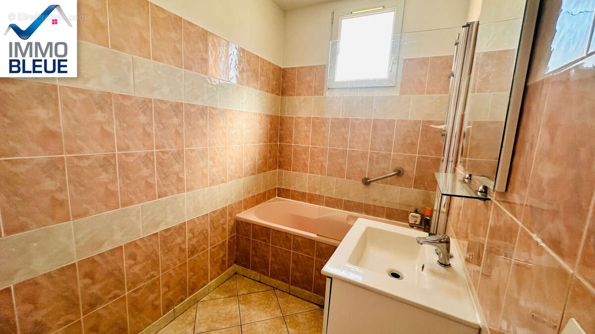 Appartement à PORT-DE-BOUC