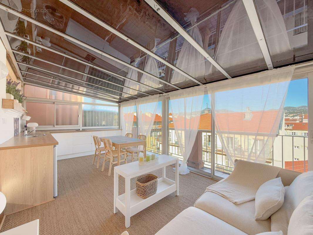 Appartement à NICE