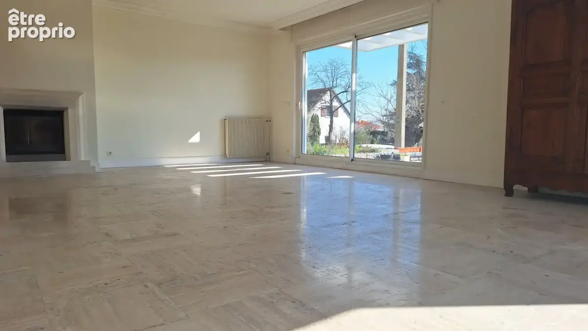 Maison Pont Du Château 7 pièce(s) 172 m2 - photo 12