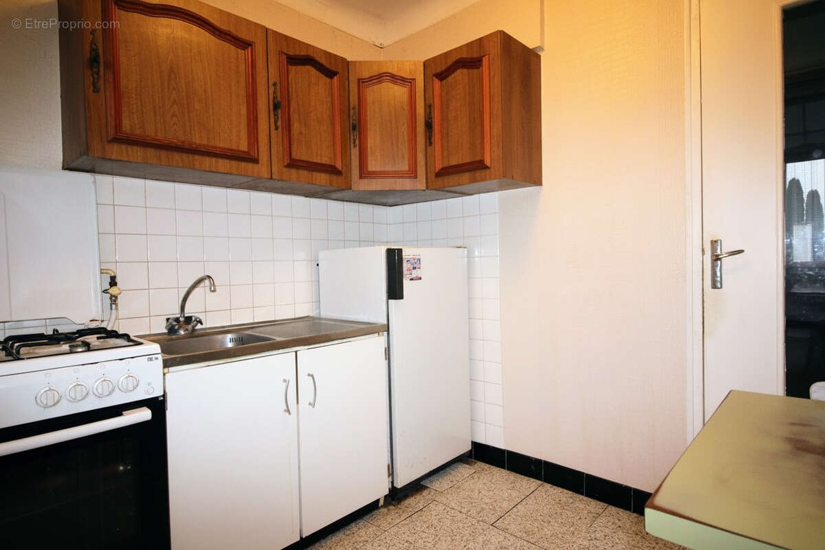 Maison à LE MESNIL-SAINT-DENIS