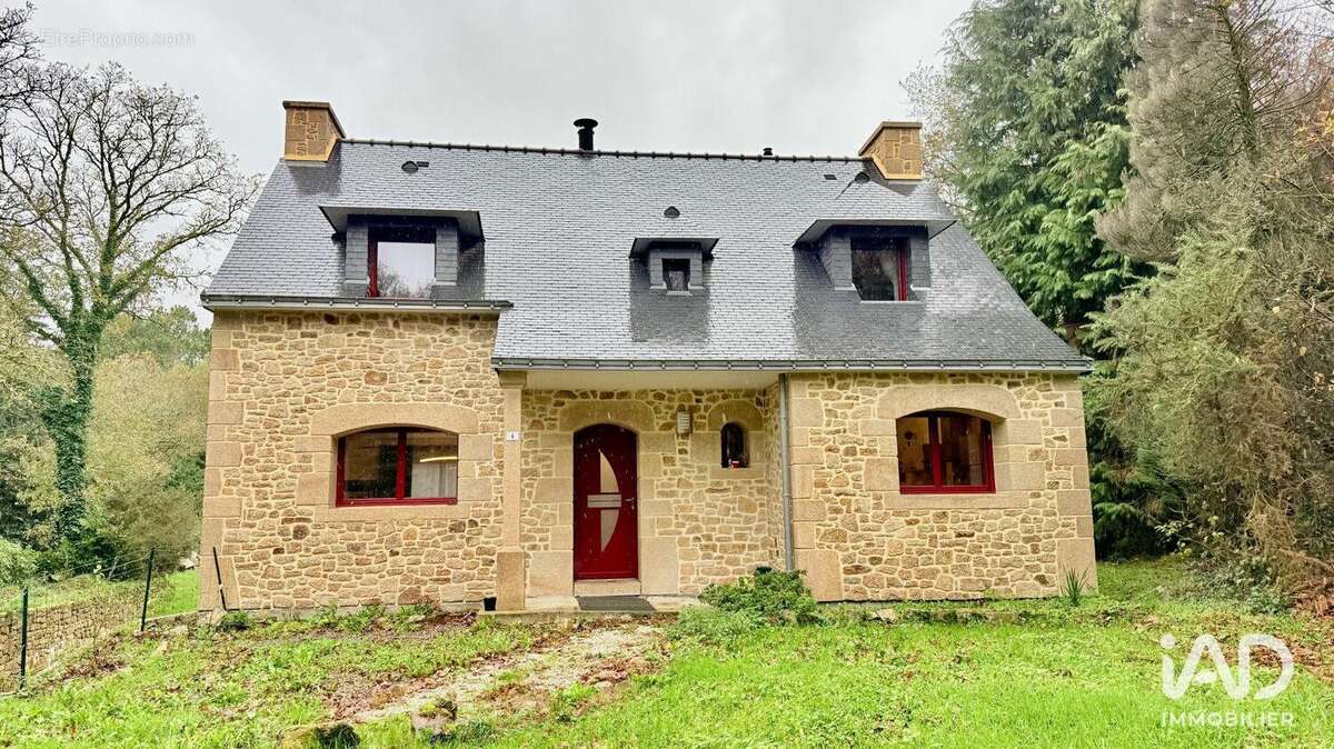 Maison 142 m² à Lanvaudan  - photo 2