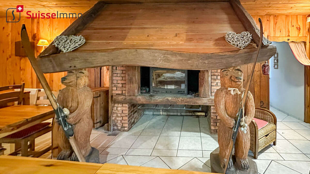 Appartement à LOUGRES