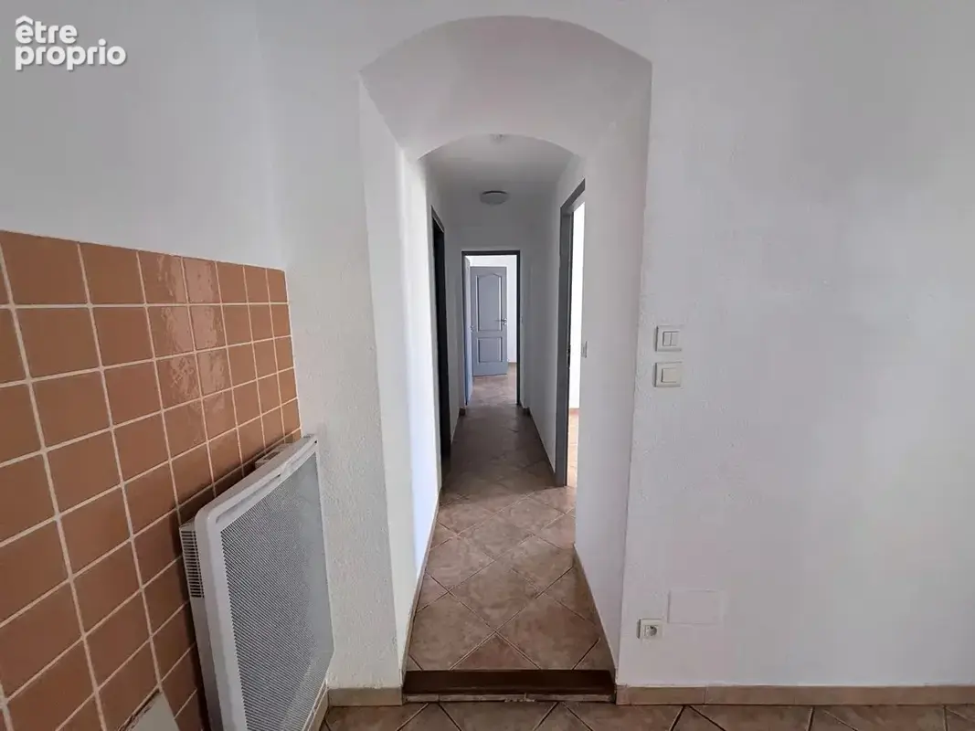 Appartement t3 65 m² – le rove centre village – 2 chambres – aucune charge de copropriété – rentabilité 5,9 % - photo 3
