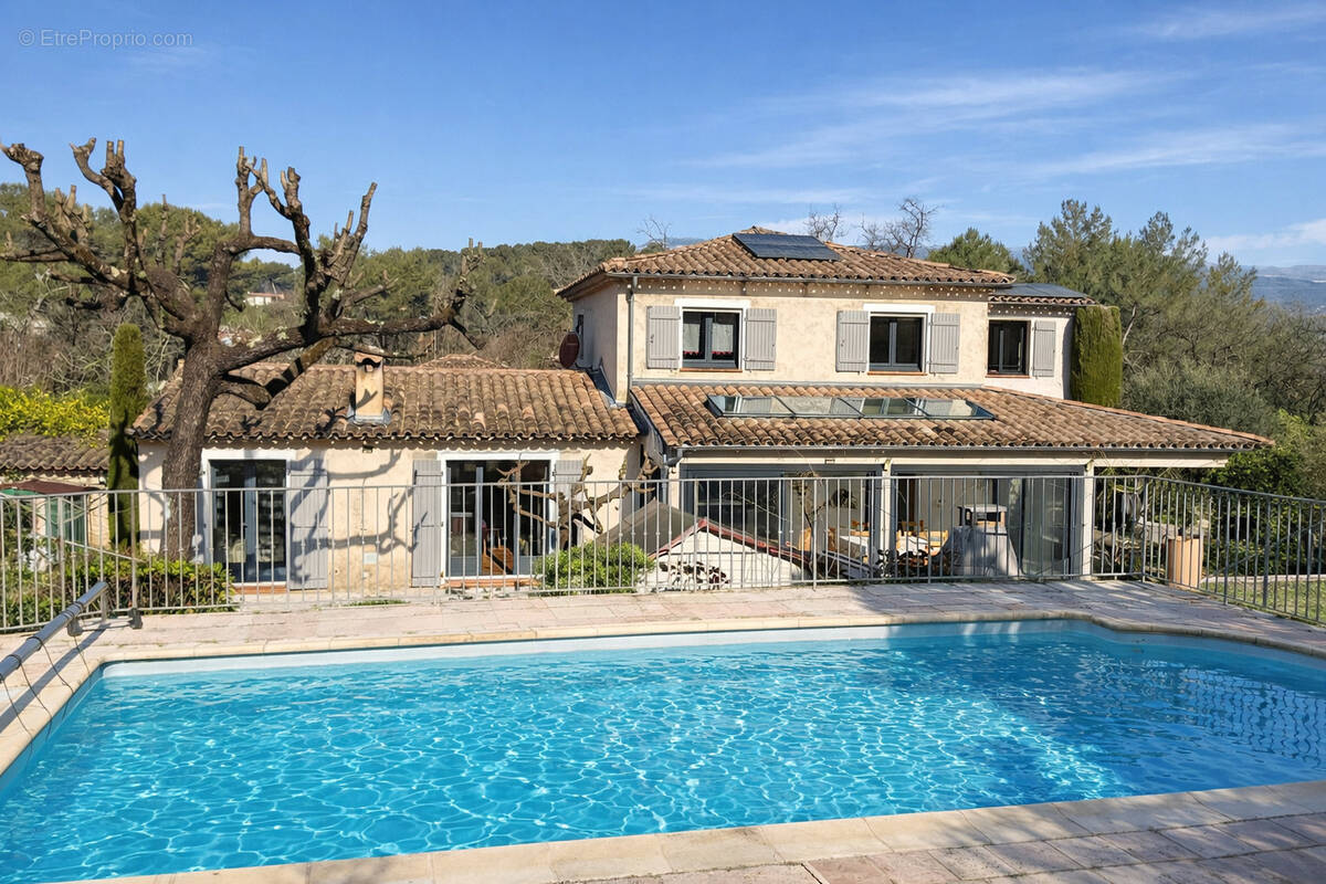 Maison à MOUANS-SARTOUX