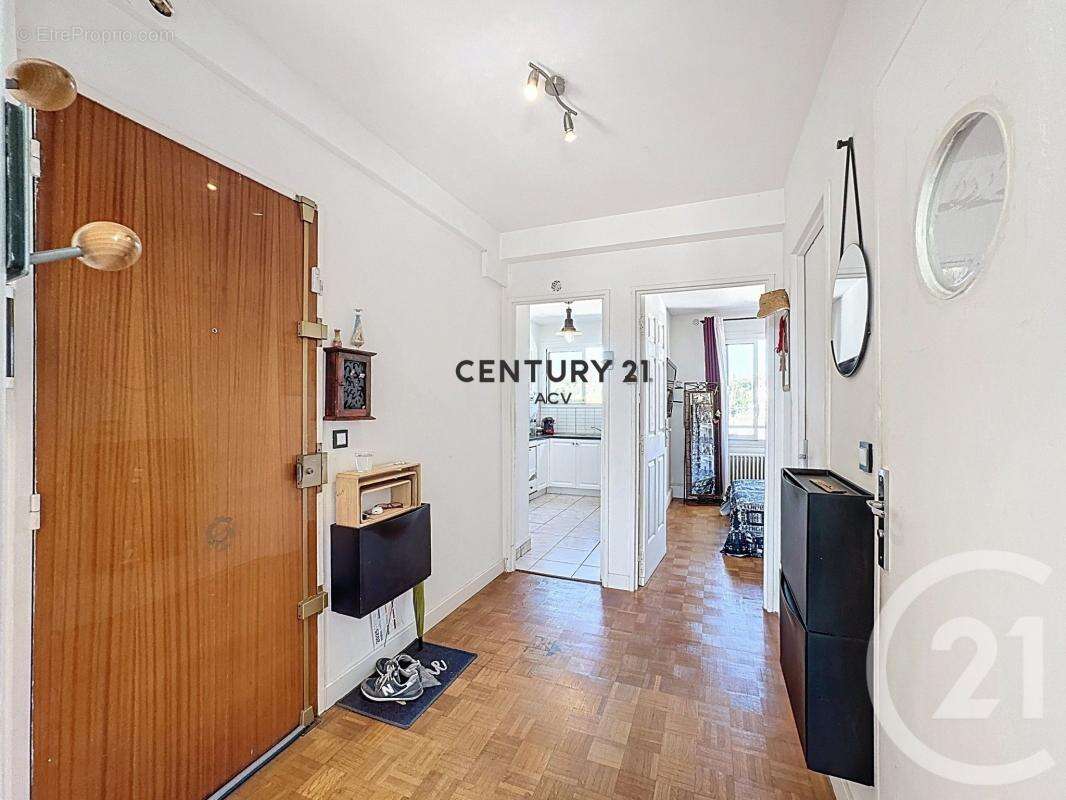 Appartement à MAISONS-ALFORT