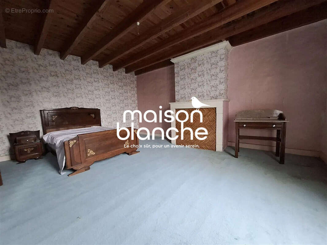 Maison à LA CRECHE