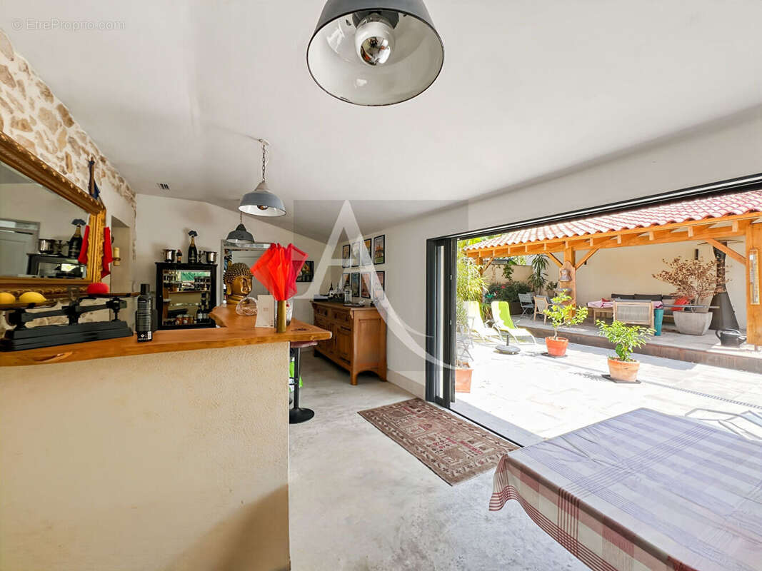 Maison à SAINT-VITE