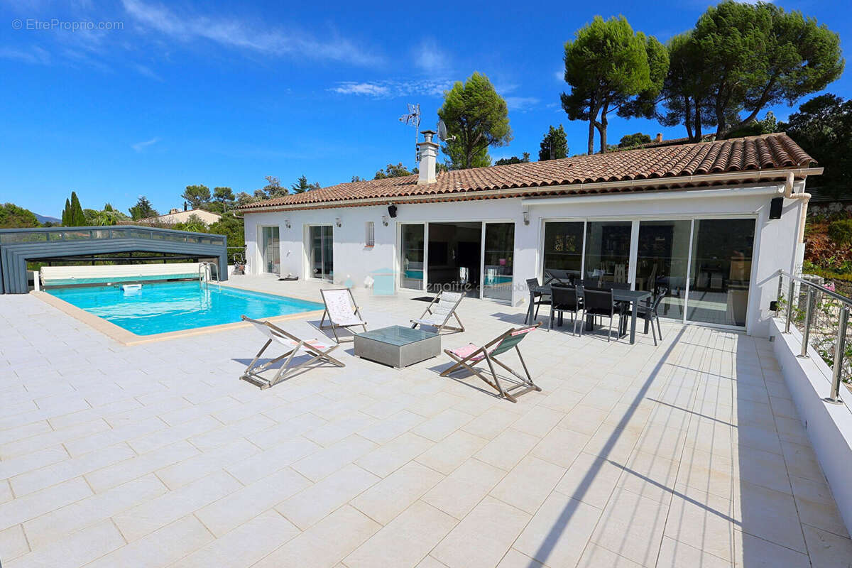 Maison à PEYMEINADE