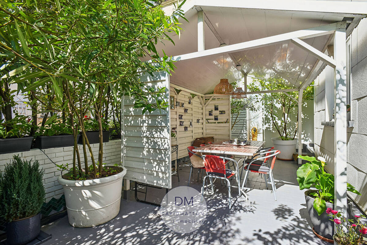 Appartement à PARIS-11E