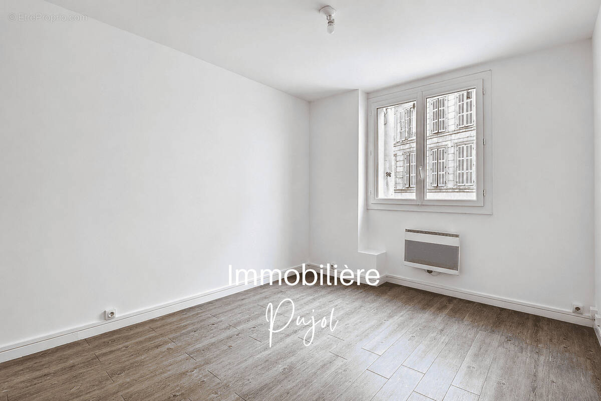 Appartement à MARSEILLE-6E