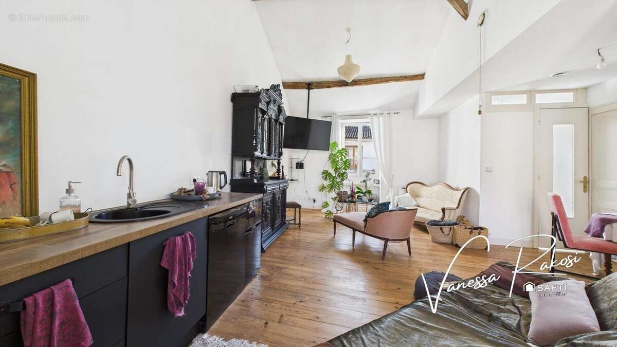 Maison 104 m² à Saint-Jean-D'angely  - photo 8