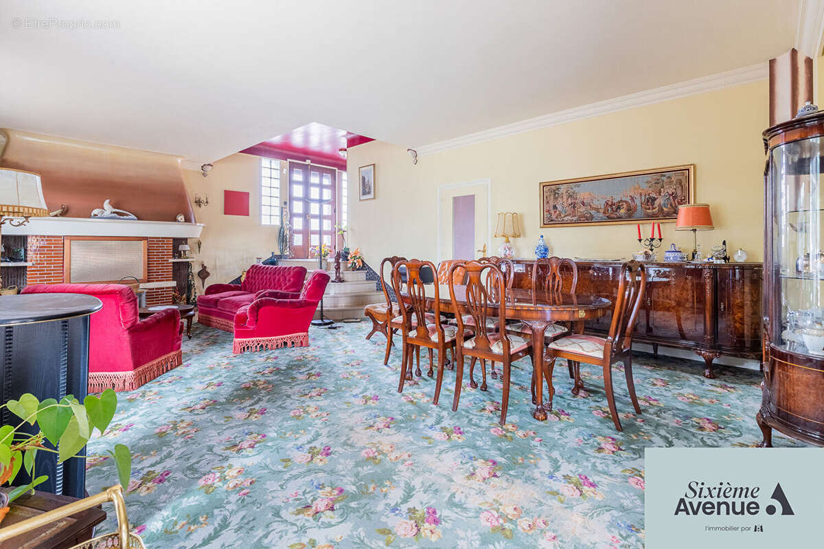 Maison à SAVIGNY-SUR-ORGE