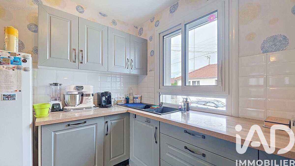 Photo 6 - Maison à YZEURE