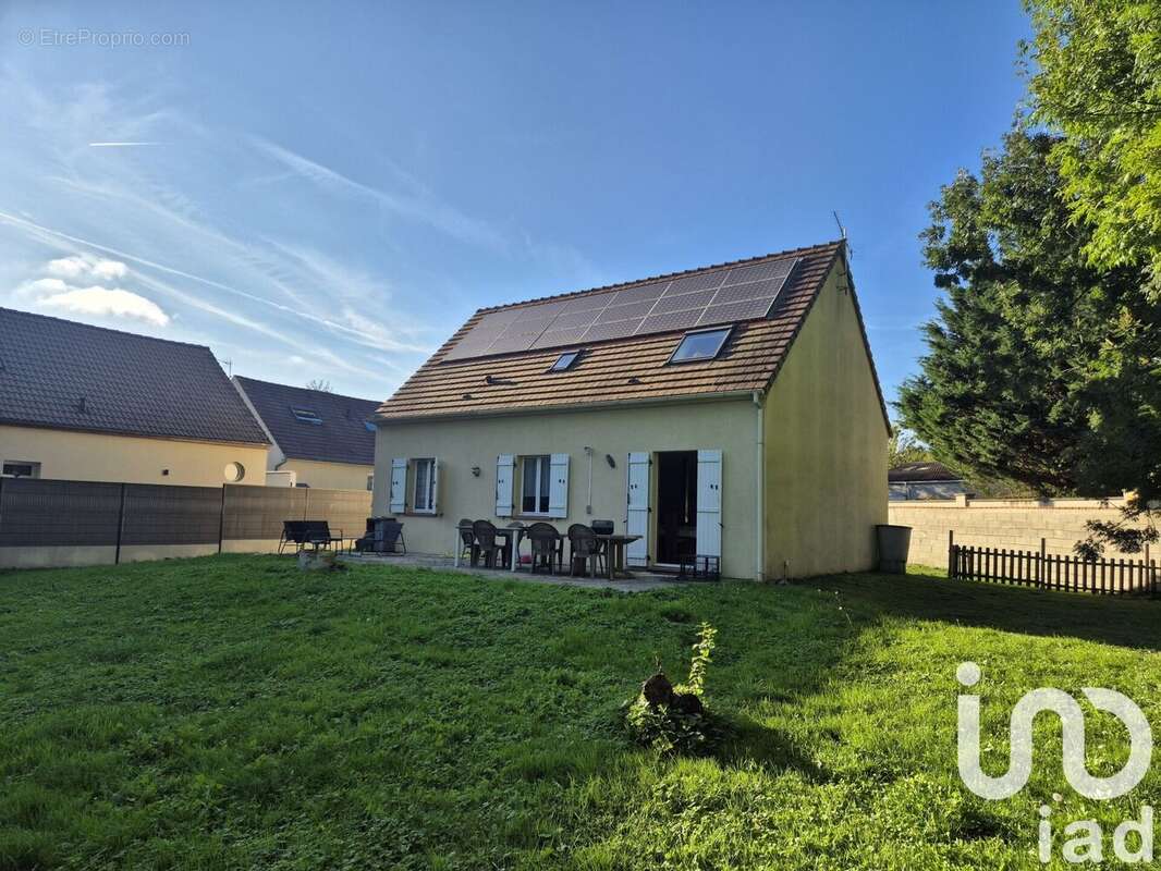 Photo 2 - Maison à CHATENAY-SUR-SEINE