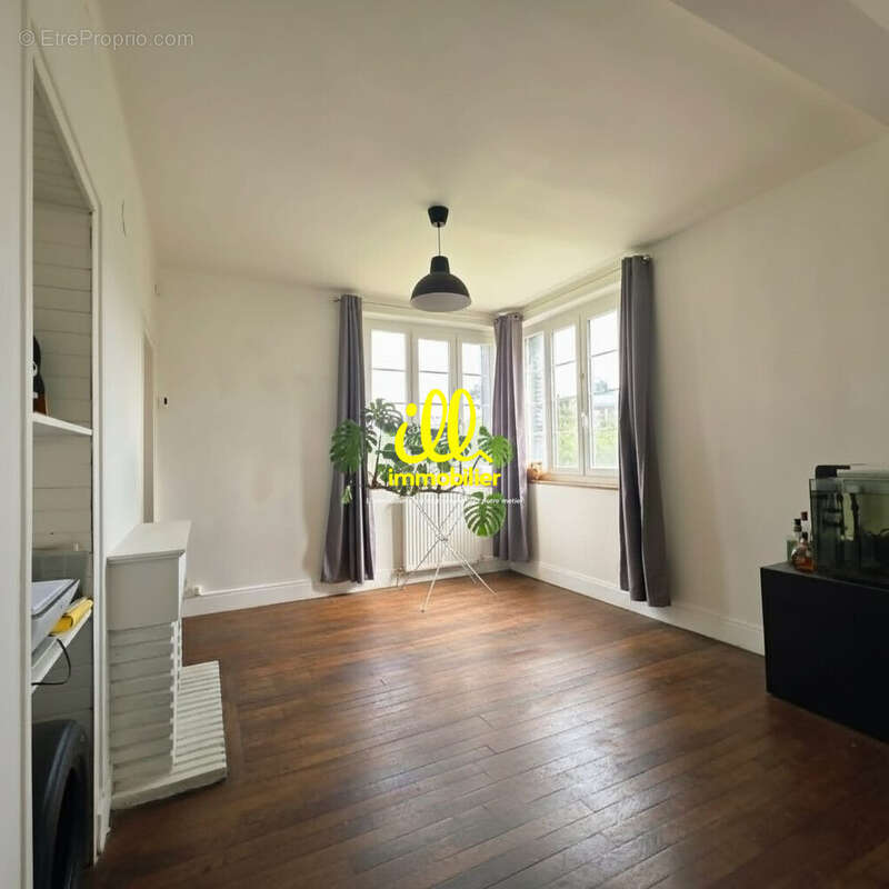 Appartement 87 m² à Charleville-Mezieres  - photo 2