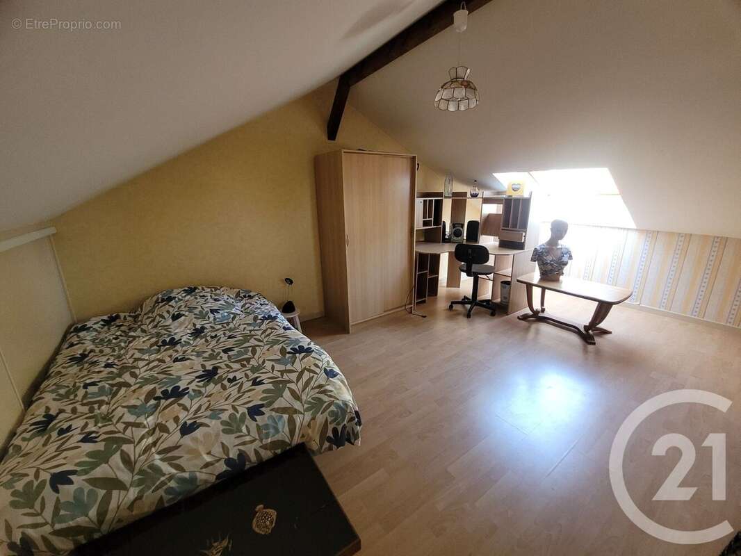 Maison à MONTPONT-EN-BRESSE